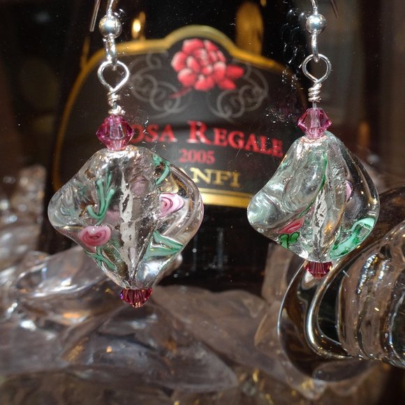 Handcrafted earrings with "flowers in ice" motif & patatina twist design - Picture 6 of 9